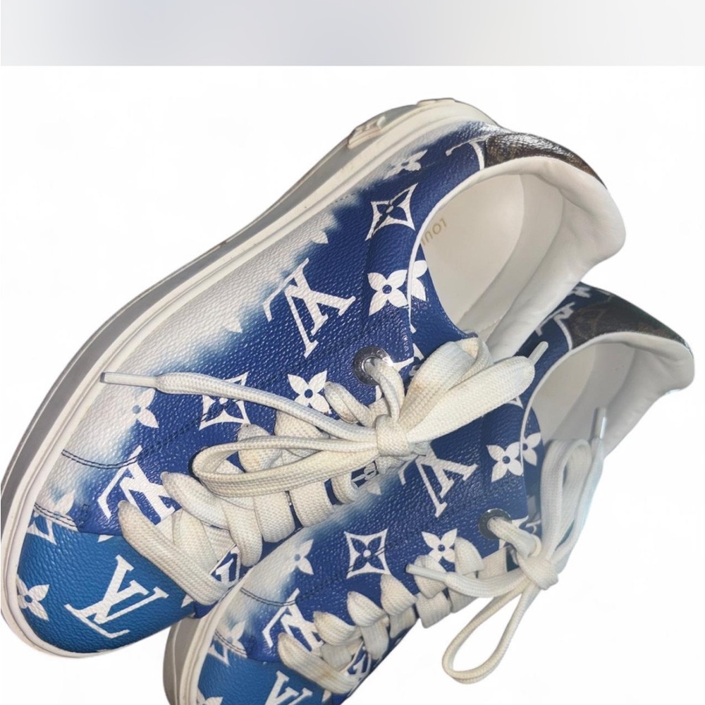 Louis Vuitton Blue and White Monogram Sneakers with Scarf - Picture 2 of 6